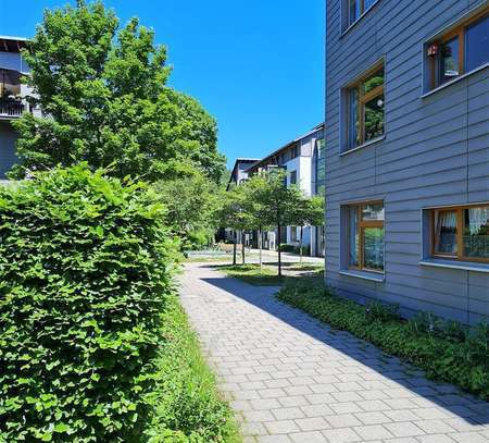 ***Hübsche 2-RW mit Balkon und herrlichem Ausblick***