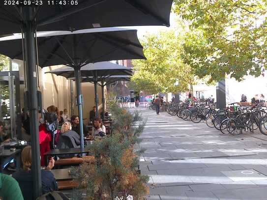 Attraktive historische Ladenfläche an der Ecke Friedrichstraße/Georgenstraße