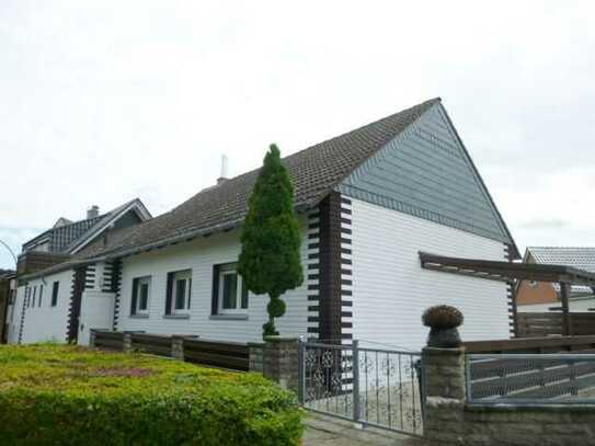Direkt am See - 4-Zimmer-Einfamilienhaus / Bungalowstil mit gehobener Innenausstattung in Vienenburg