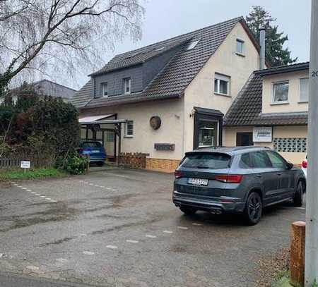 Geräumiges, preiswertes 15-Raum-Mehrfamilienhaus in Mainz Marienborn