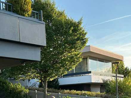 Architekten Villa, beste Toplage, 10m Pool, 10 Km Fernblick, Bauhausstil