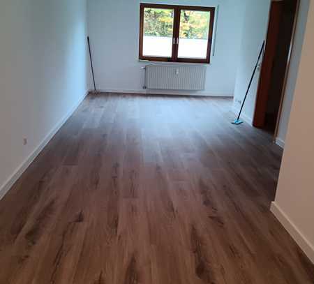 Renovierte 3-Zimmer Wohnung in Metzingen.
Top Lage, 100m vom Outlet 

1100 € - 65 m² - 3.0 Zi.