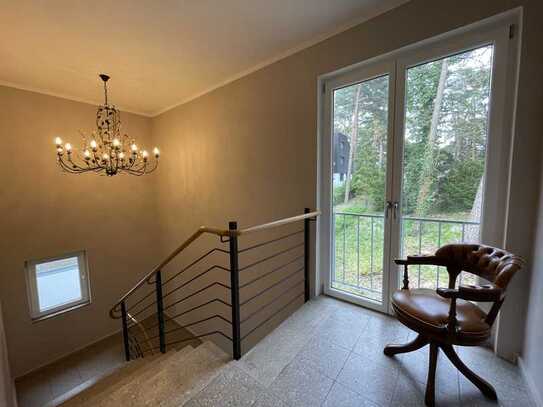 Stilvoll wohnen in Frohnau: Vollmöblierte 3-Zimmer-Wohnung mit Balkon & Highspeed-Internet