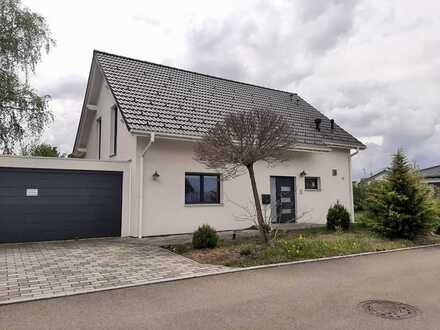 ***Schickes Haus in ruhigem, familiären Wohngebiet***