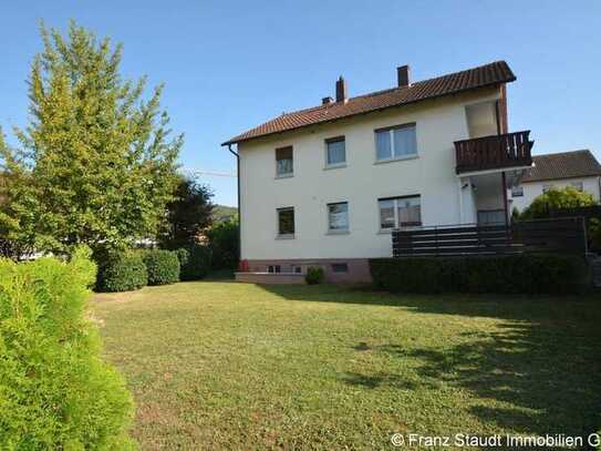 Älteres 2-Fam.Haus in schöner Lage mit großem Garten und Entwicklungspotential