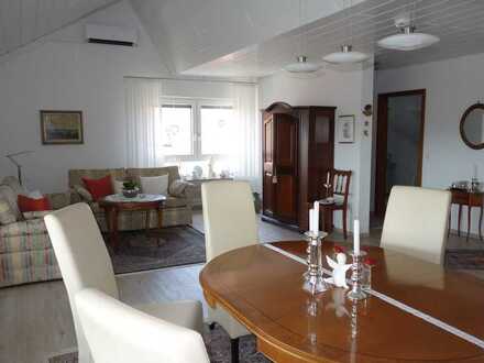 Lichtdurchflutete 4-Zimmer-Dachgeschosswohnung mit Dachterrasse in Backnang