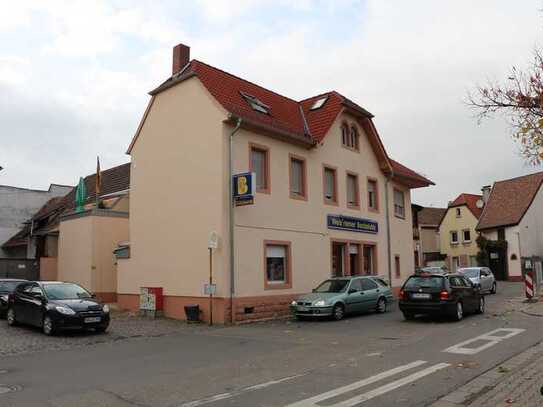 Top Rendite! Gepflegtes Wohn- und Geschäftshaus in exklusiver Lage von Weisenheim am Berg