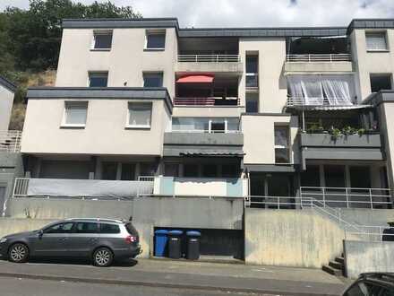 fertig renovierte, helle 4ZKB Wohnung in Zentrumsnähe mit großem Balkon ab sofort oder später