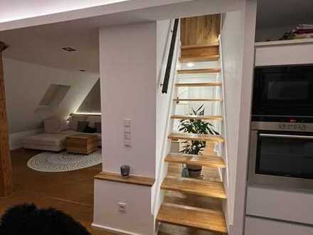 Moderne Dachgeschosswohnung (2OG)