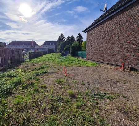 Heute kaufen, morgen bauen! Baugrundstück mit gültiger Baugenehmigung in Köln-Merkenich!