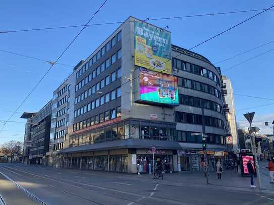 Renovierte, helle Bürofläche im Herzen der Bremer Innenstadt