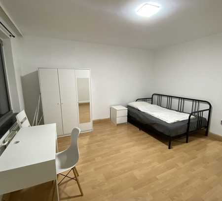 2-Zimmer Wohnung in guter Lage in Köln-Bilderstöcken