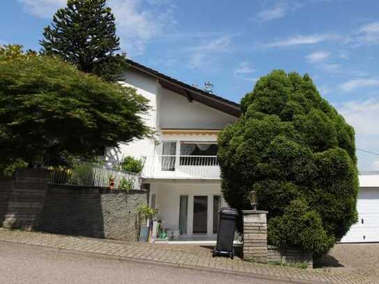 Renovierung Angesagt: Ihr Traum-EFH auf einem wertvollen Eckgrundstück- Grundstückswert 461.730 €