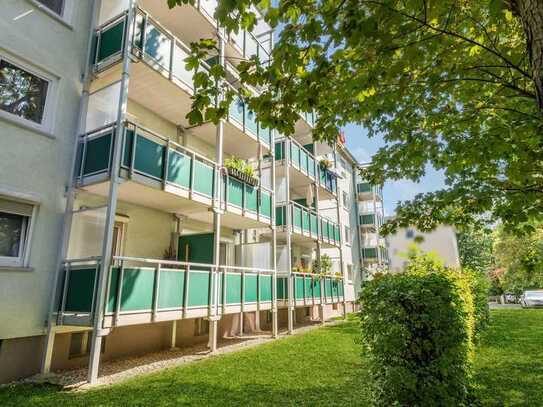 Attraktive 2-Zimmer-Erdgeschosswohnung mit schöner Loggia in Wiesbaden-Biebrich