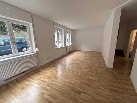 Helle 2-Zimmer Wohnung im Herzen Heslachs