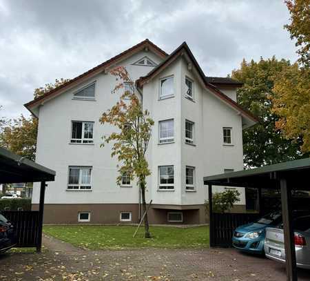 Sehr schöne, gut geschnittene und frisch renovierte 3 Zimmer Wohnung