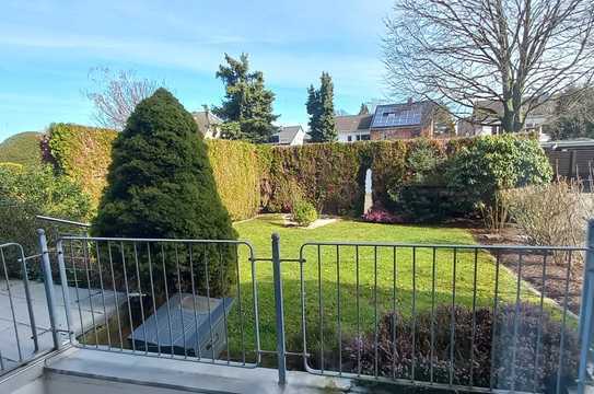 Gepflegte 3-Zimmer-Erdgeschosswohnung mit Terrasse und Garten in Frechen-Hücheln