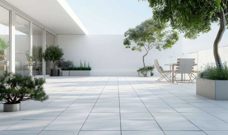 MODERNISIERTE SKYLINE-WOHNUNG MIT 60 QM SONNENTERRASSE UND BLICK AUF DEN RÖMERTURM +PROVISIONSFREI+