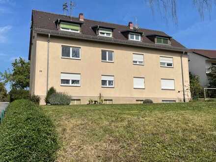neu renovierte Dachgeschosswohnung