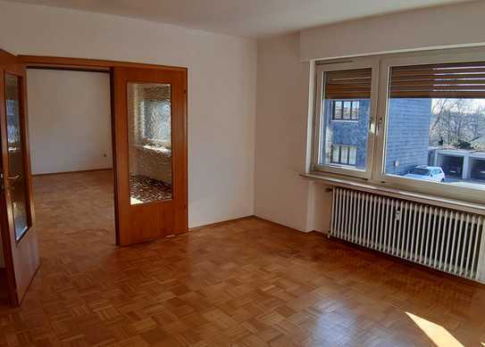 Großzügige 2-Zimmer-Wohnung mit Echtholzparkett in Radevormwald