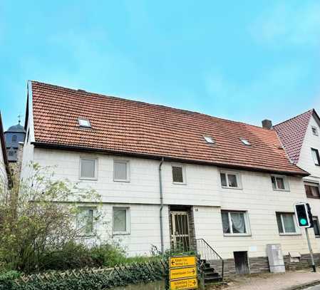 Attraktives Mehrfamilienhaus mit 8 Wohneinheiten! – Kapitalanlage mit top Rendite - 51.840€ JNKM