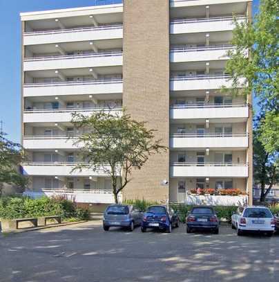 Bald Verfügbar! Geräumige drei Zimmer Wohnung in Neuss-Norf.