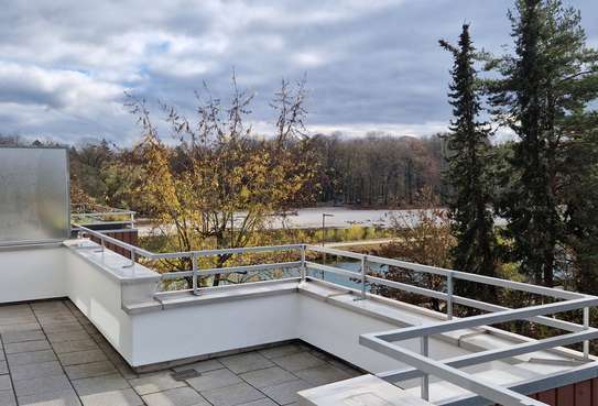 Thalkirchen - Rarität: 1 1/2-Zi.-Whg. mit 18 m² Dachterrasse und herrlichem Blick ins Isartal