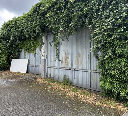 große Garage oder Lagerhalle