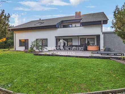 Zweifamilienhaus mit viel Potenzial - Ideal für Familien oder als Investitionsobjekt.