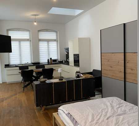 Loft EG Wohnung mit Einbauküche in optimaler Lage