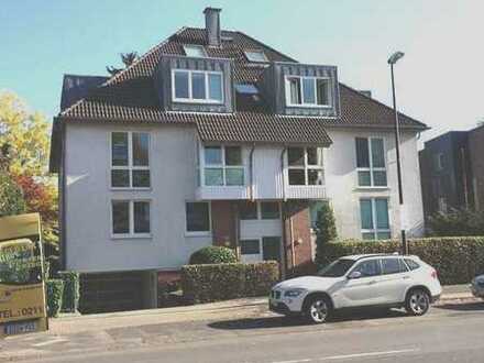 helle, moderne Wohnung mit großer Terrasse in kleiner Einheit