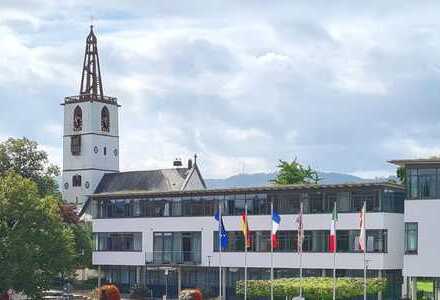 Attraktive Dachgeschosswohnung mit Dachspitz in zentraler Lage in Denzlingen
