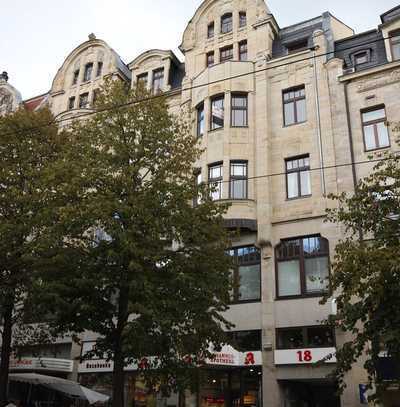 ***Geräumige 2-Raum-Wohnung in Stadtmitte mit Einbauküche***