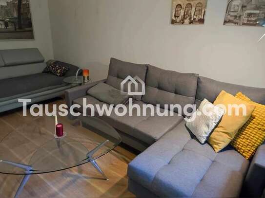 Tauschwohnung: 2 Zimmer Fhain gegen 1 oder 1,5