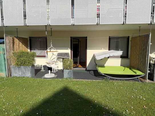 1,5-Zimmer-EG-Wohnung, Terrasse, EBK, Stellplatz in Obertraubling Zentrum