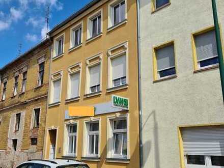 Nachhaltige Kapitalanlage - Wohn-und Geschäftshaus im Zentrum der Stadt Aken