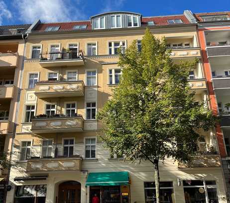 3-Zimmer Wohnung 3. OG Vorderhaus Altbau 87 qm Friedrichshain Provisionsfrei