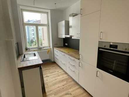 Erstbezug nach Sanierung: Stilvolle 2-Zimmer-Altbau-Wohnung mit EBK in Stuttgart
