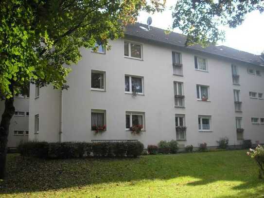 47101/47 Helle 2-Zimmer-Wohnung mit schönem Balkon in D-Reisholz