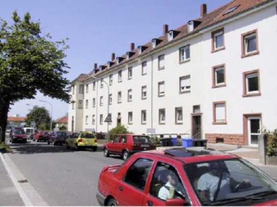 86.04 Schöne 3 ZKB Wohnung Waisenhausstraße 10 in Pirmasens