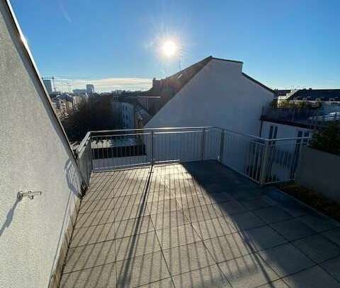 **Exclusives** Penthouse - 3 Loggien + Dachterrasse in 81699 München -Haidhausen