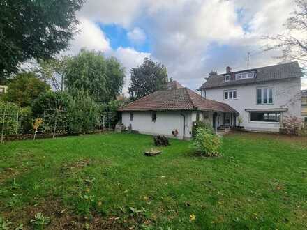 Exklusives Wohnen mit großem Garten in bester Lage von Karlsruhe