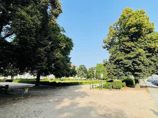 Freundliche, sonnige 2-Raumwohnung mit Blick auf den Wilhelmsplatz !