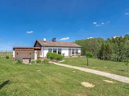 Schönes EFH im Bungalow-Stil in traumhafter Lage mit 996 m² Grundstück!