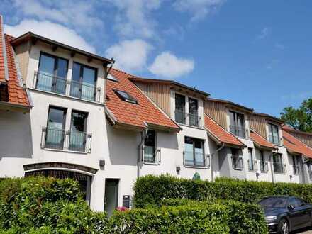 Luxuriöse, renovierte 5-Zi-Wohnung im EG, mit Terrassen, Garten u. PKW-Stellplatz, in Isernhagen KB