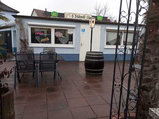 Trinkhalle / Kiosk / Bar mit Biergarten