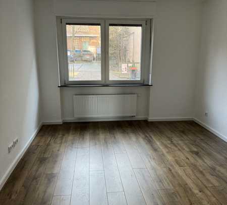 Erstbezug nach neu Sanierung - 1 Zimmer Wohnung