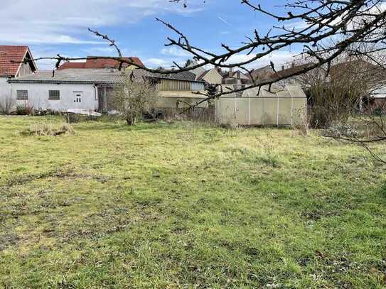 Großzügiges Baugrundstück in ruhiger Lage