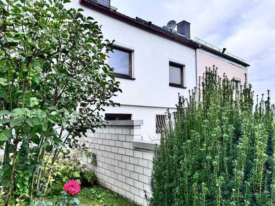 REIHENMITTELHAUS MIT 5-6 ZIMMERN, GARAGE & STELLPLATZ IN TAUNUSSTEIN WEHEN - BEREITS FREIGESTELLT !!