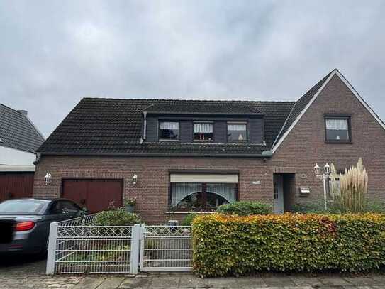 Freistehendes, famliäres 2-Familienhaus in ruhiger Lage mit Terrasse, Garten, Anbau, Garage